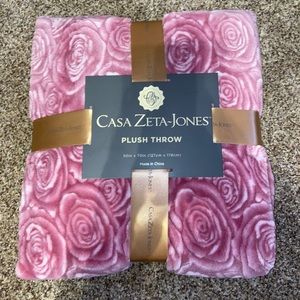 Casa Zeta-Jones Pink Rose Plush Throw